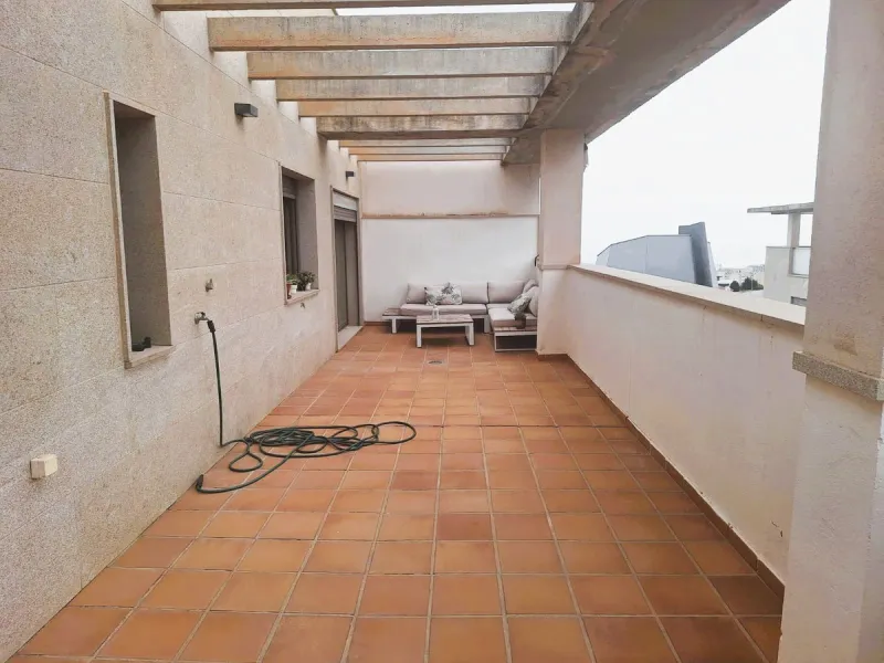 Penthouse for sale in the El Pinillo area, close to all services, schools, supermarkets, etc.