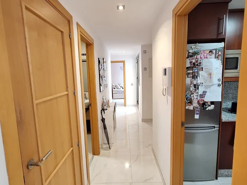 Penthouse for sale in the El Pinillo area, close to all services, schools, supermarkets, etc.