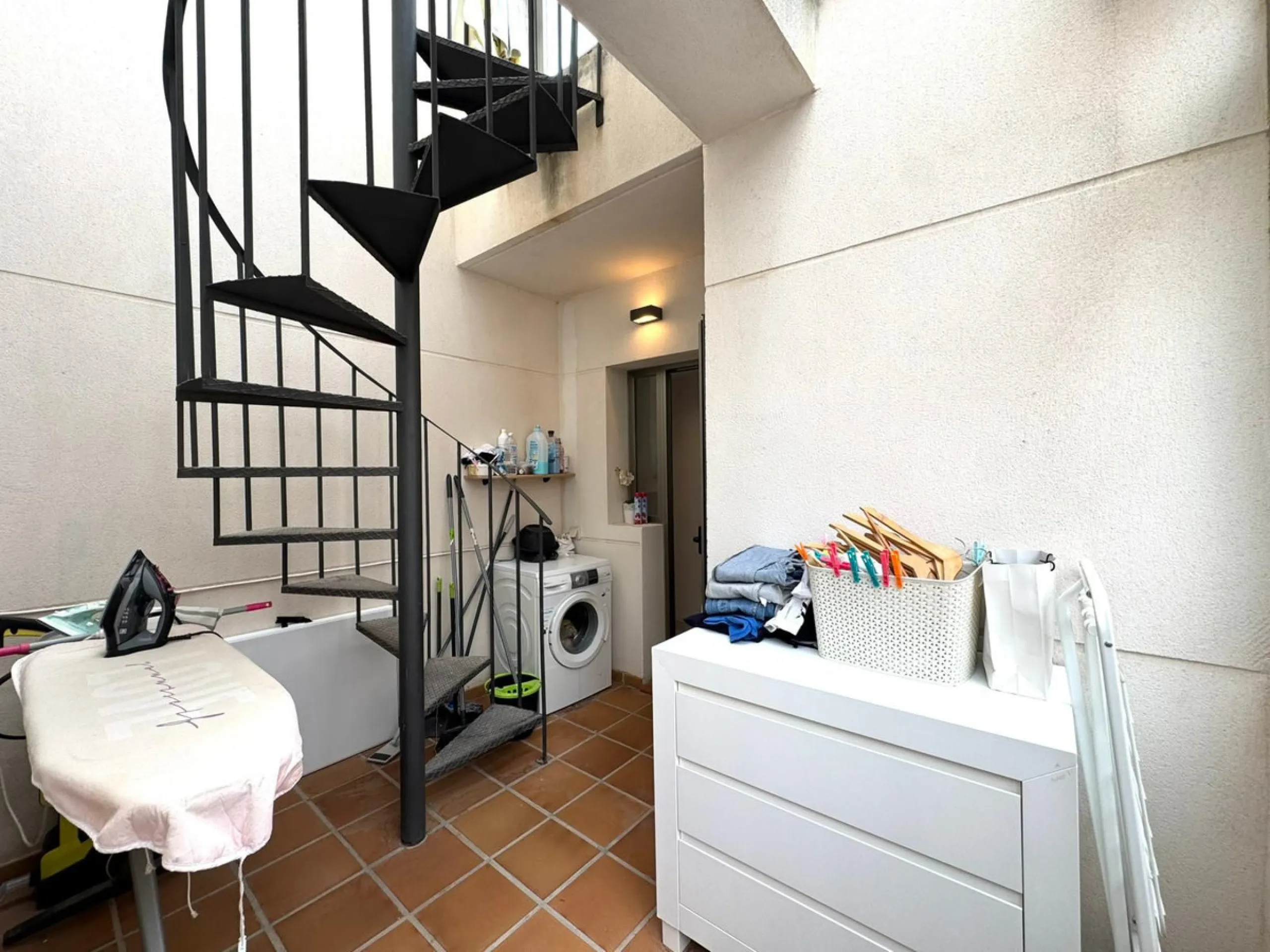 Penthouse for sale in the El Pinillo area, close to all services, schools, supermarkets, etc.