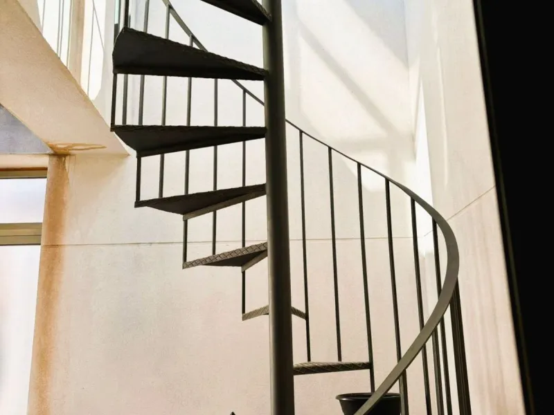 Penthouse for sale in the El Pinillo area, close to all services, schools, supermarkets, etc.