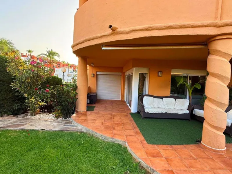 Apartment - Ground Floor Apartment в продаже в Mijas, Málaga. В доме 4 спален и 4 ванных комнат. Площадь дома 200 м²