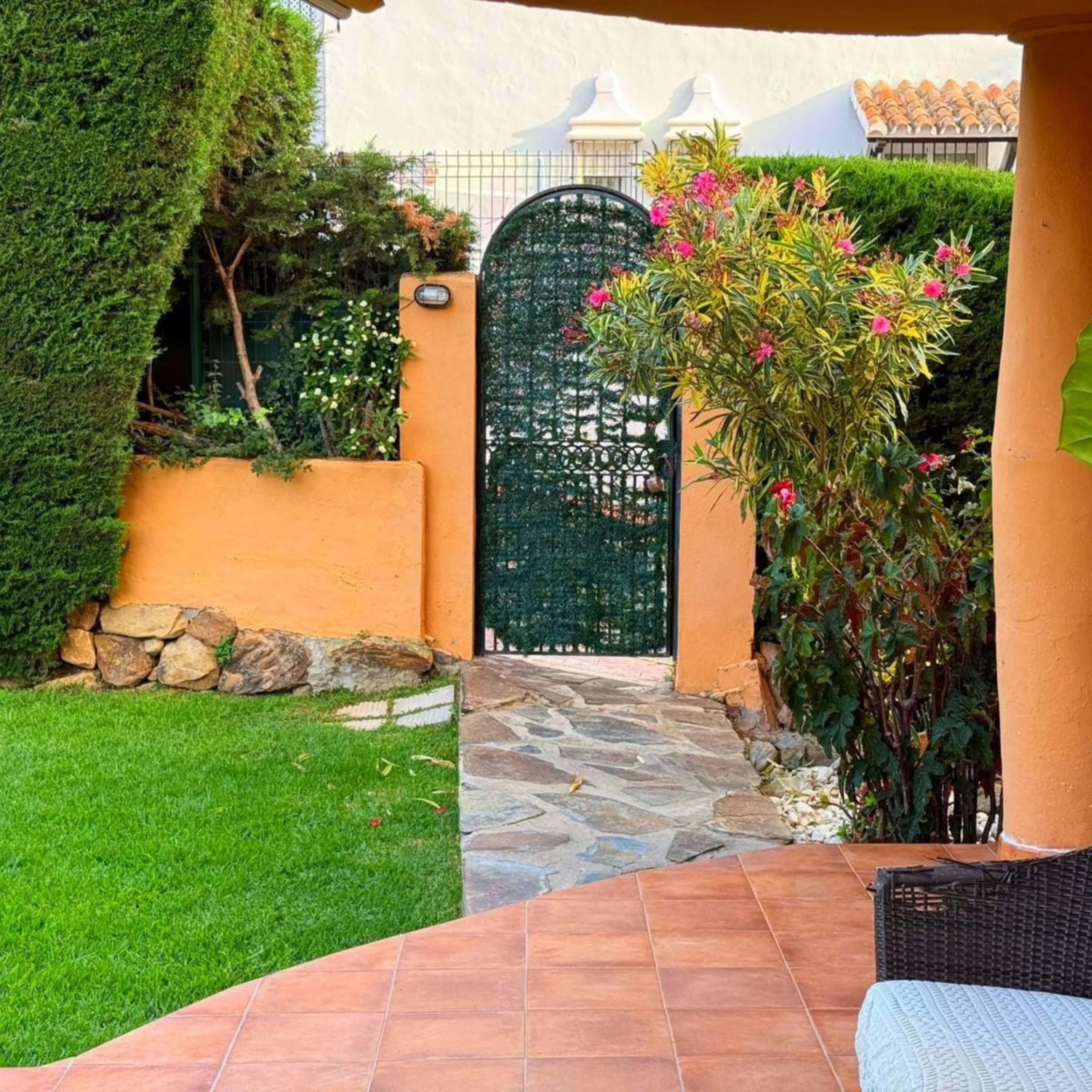 Apartment - Ground Floor Apartment в продаже в Mijas, Málaga. В доме 4 спален и 4 ванных комнат. Площадь дома 200 м²
