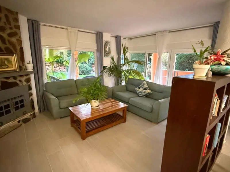 Apartment - Ground Floor Apartment в продаже в Mijas, Málaga. В доме 4 спален и 4 ванных комнат. Площадь дома 200 м²