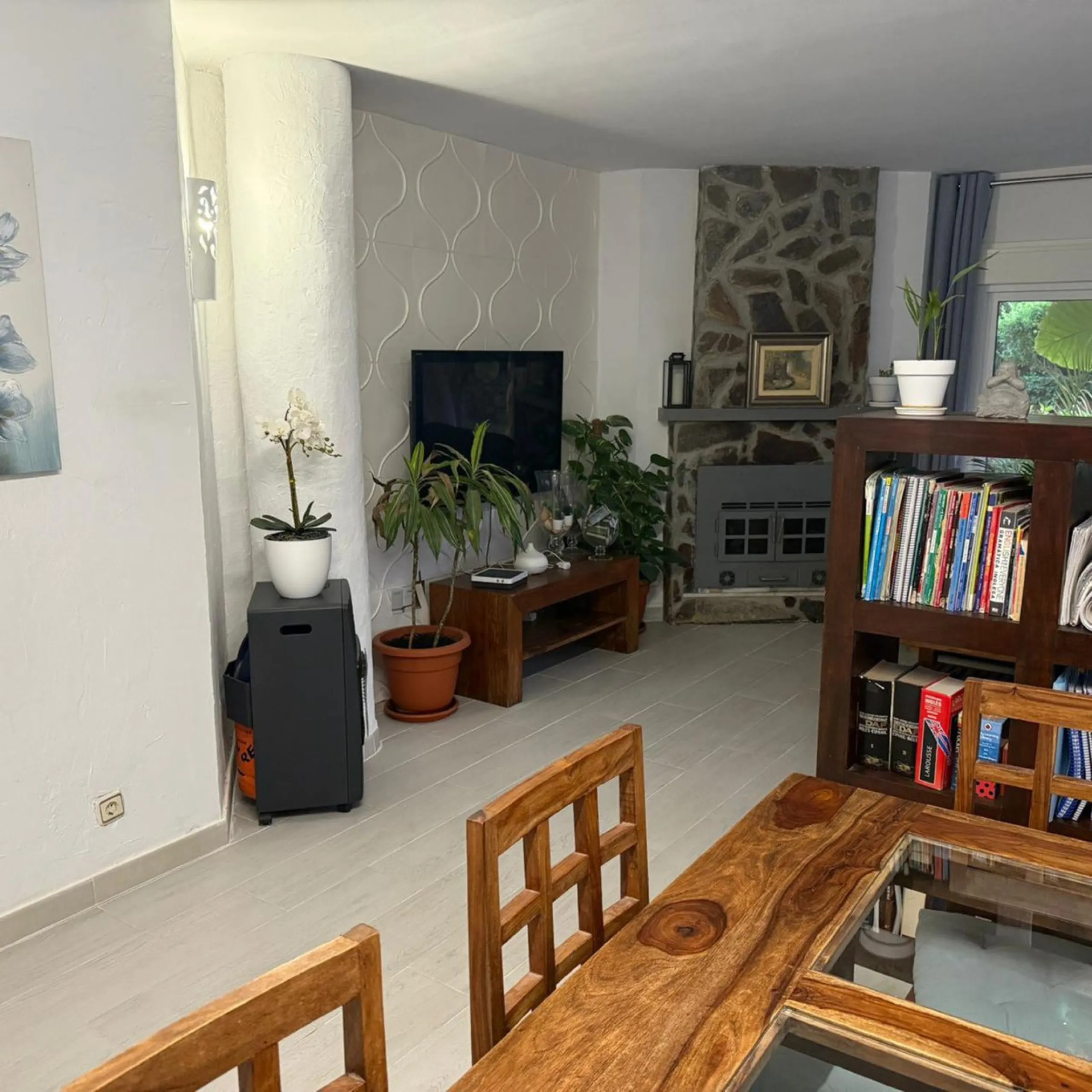 Apartment - Ground Floor Apartment в продаже в Mijas, Málaga. В доме 4 спален и 4 ванных комнат. Площадь дома 200 м²