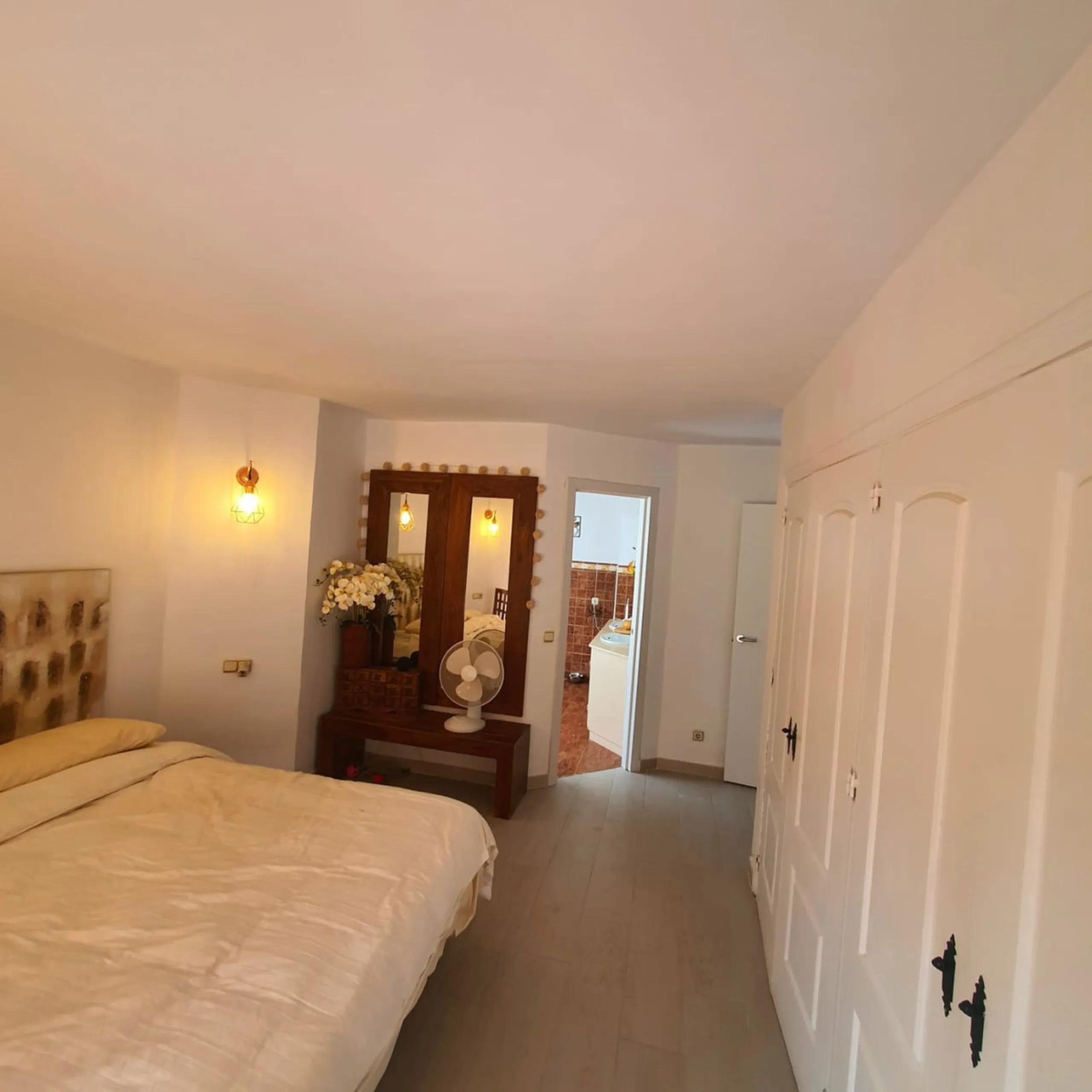 Apartment - Ground Floor Apartment в продаже в Mijas, Málaga. В доме 4 спален и 4 ванных комнат. Площадь дома 200 м²