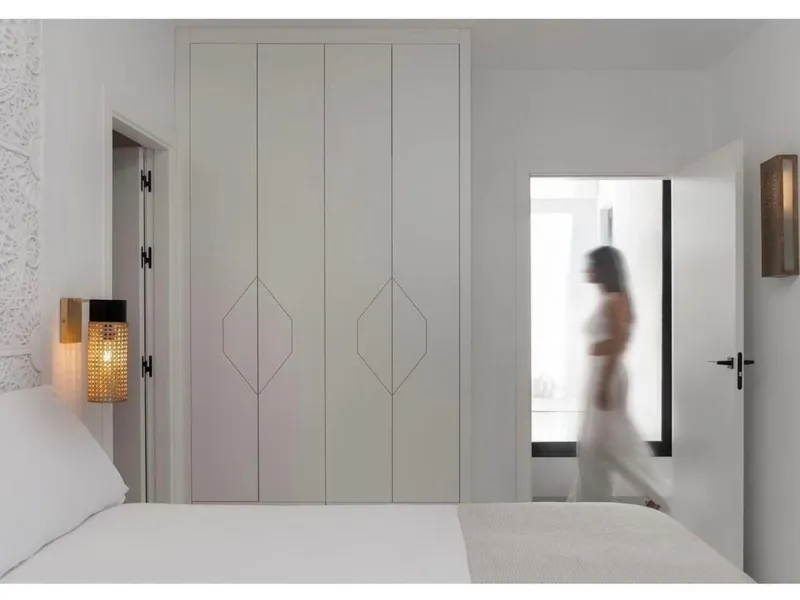 House - Townhouse в продаже в Marbella, Málaga. В доме 5 спален и 6 ванных комнат. Площадь дома 181 м². Площадь участка 118 м²