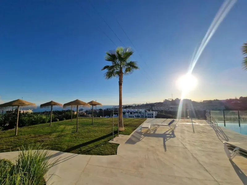 Apartment - Ground Floor Apartment в продаже в Fuengirola, Málaga. В доме 3 спален и 2 ванных комнат. Площадь дома 116 м²