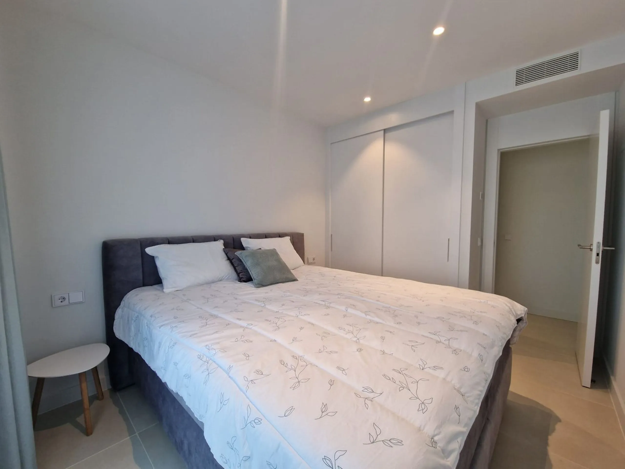Apartment - Ground Floor Apartment в продаже в Fuengirola, Málaga. В доме 3 спален и 2 ванных комнат. Площадь дома 116 м²