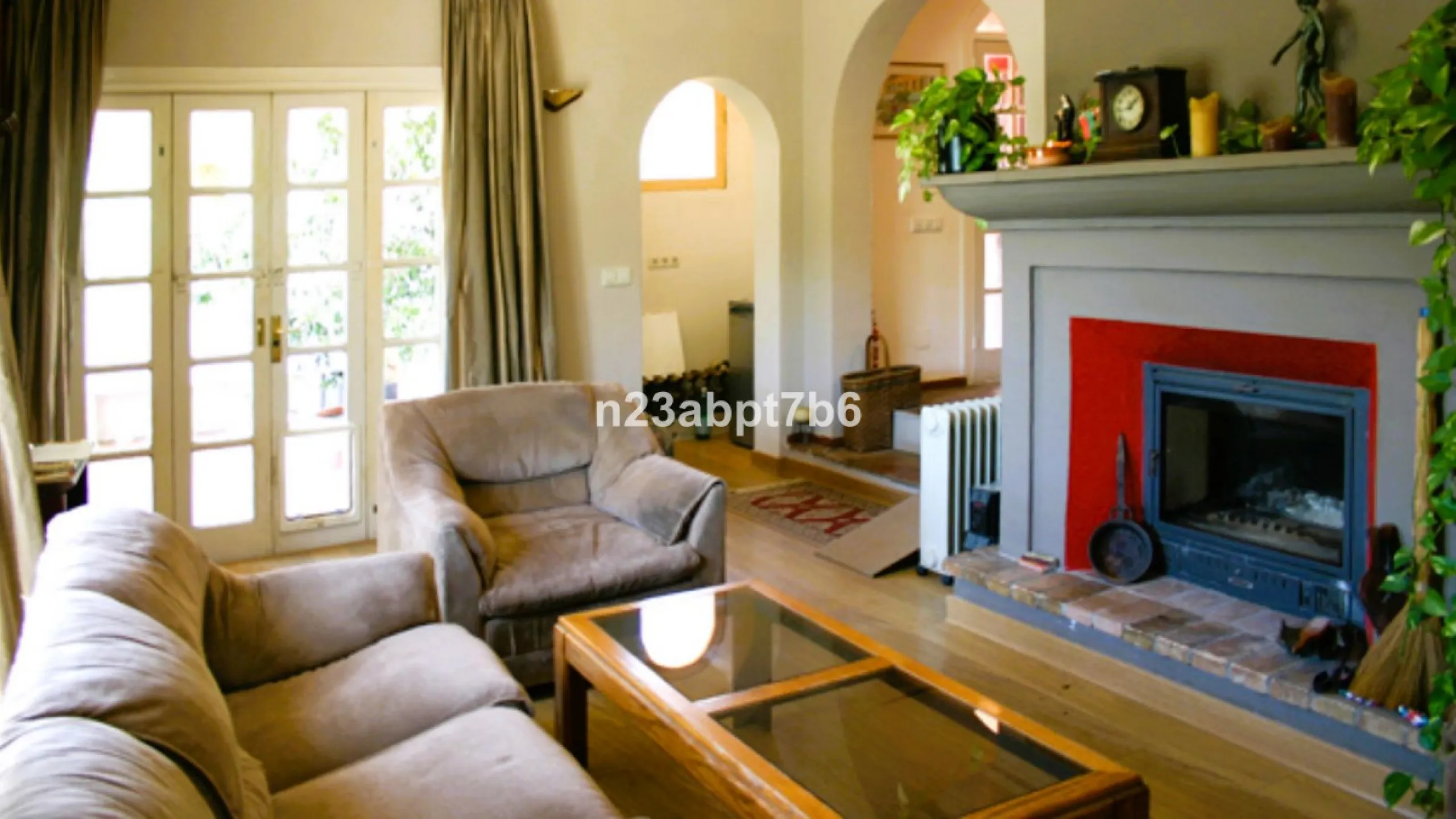 House - Detached Villa в продаже в Puerto de la Torre, Málaga. В доме 2 спален и 2 ванных комнат. Площадь дома 133 м². Площадь участка 5842 м²