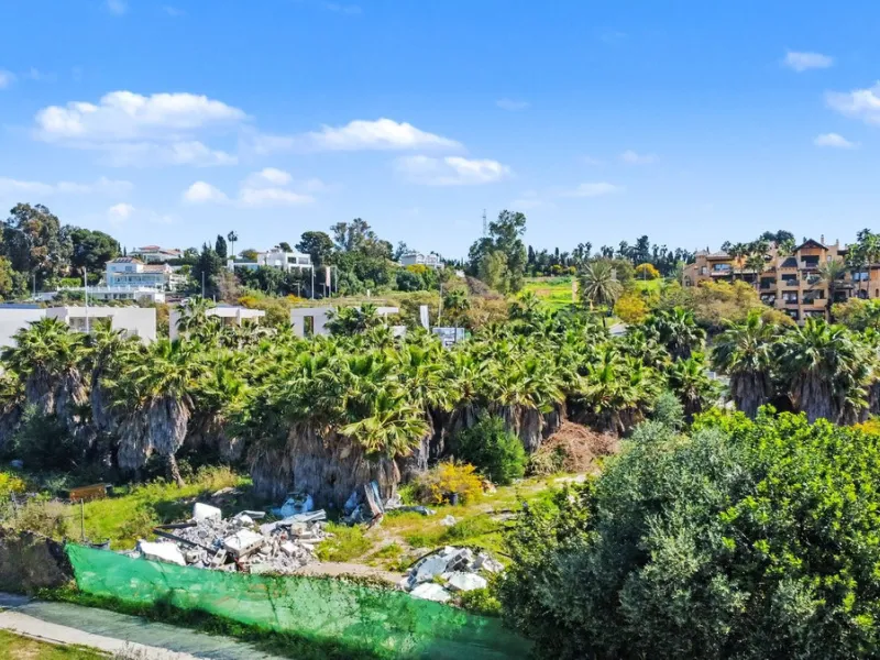 Golf-Front Plot at El Campanario, Estepona