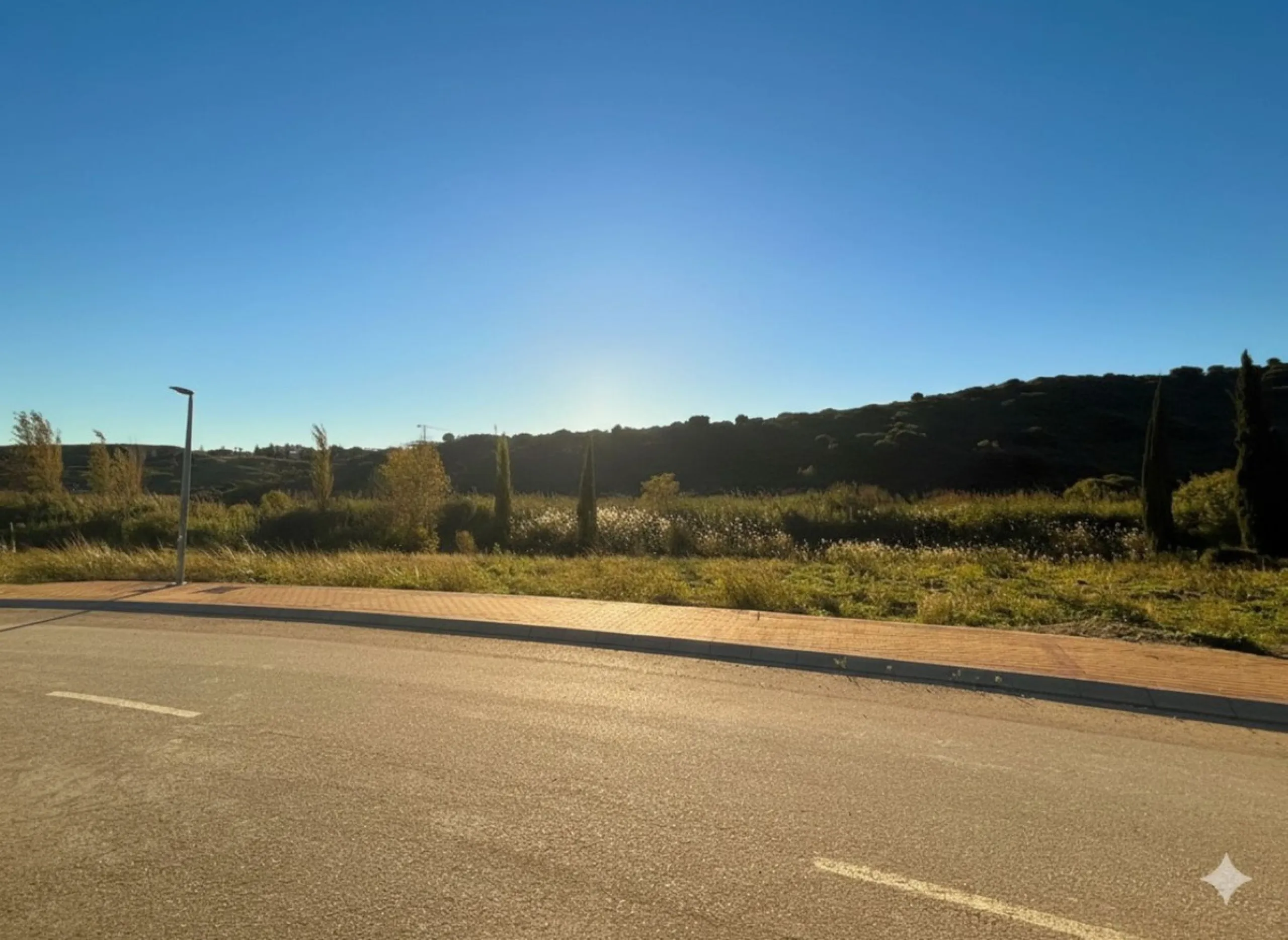 Plot - Residential Plot в продаже в Casares, Málaga. Площадь дома 640 м². Площадь участка 963 м²