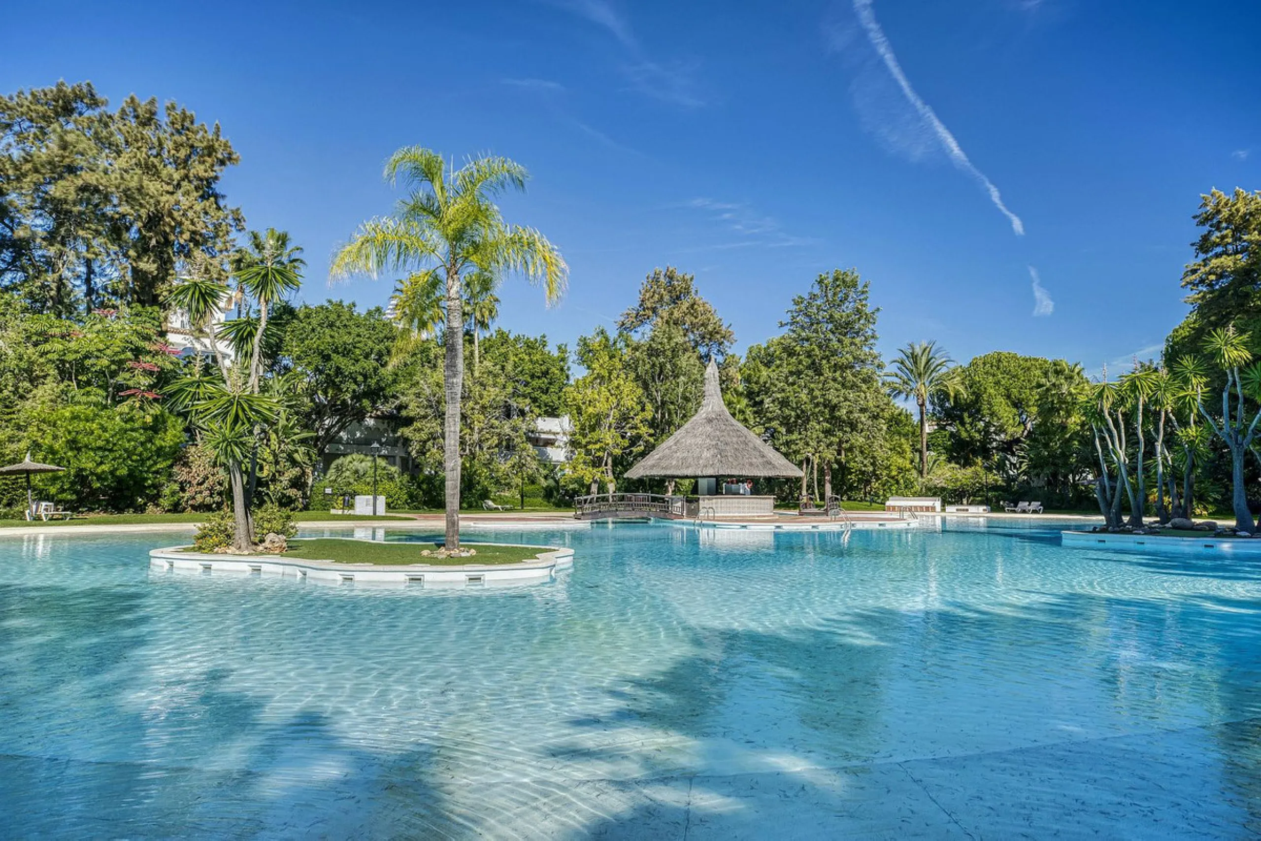 Luxury Penthouse Duplex – Tropical Serenity and Timeless Elegance