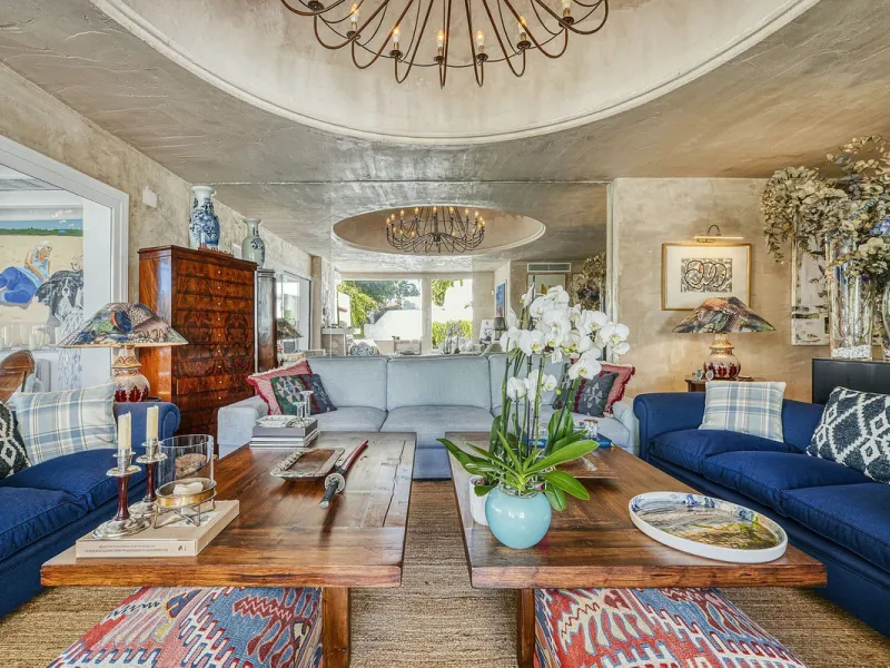 Luxury Penthouse Duplex – Tropical Serenity and Timeless Elegance
