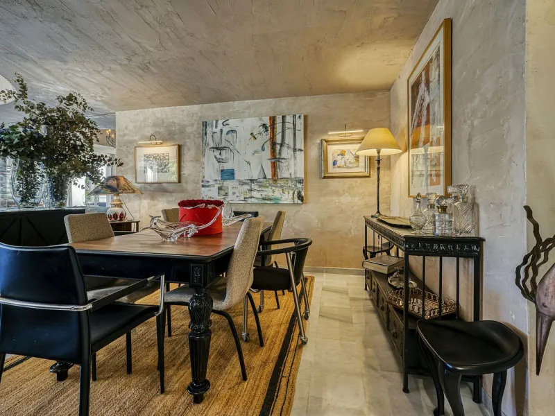 Luxury Penthouse Duplex – Tropical Serenity and Timeless Elegance