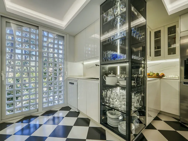 Luxury Penthouse Duplex – Tropical Serenity and Timeless Elegance