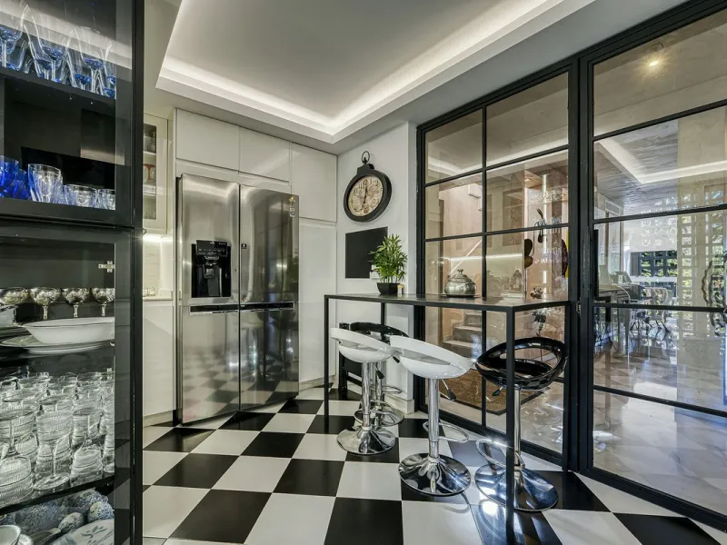 Luxury Penthouse Duplex – Tropical Serenity and Timeless Elegance