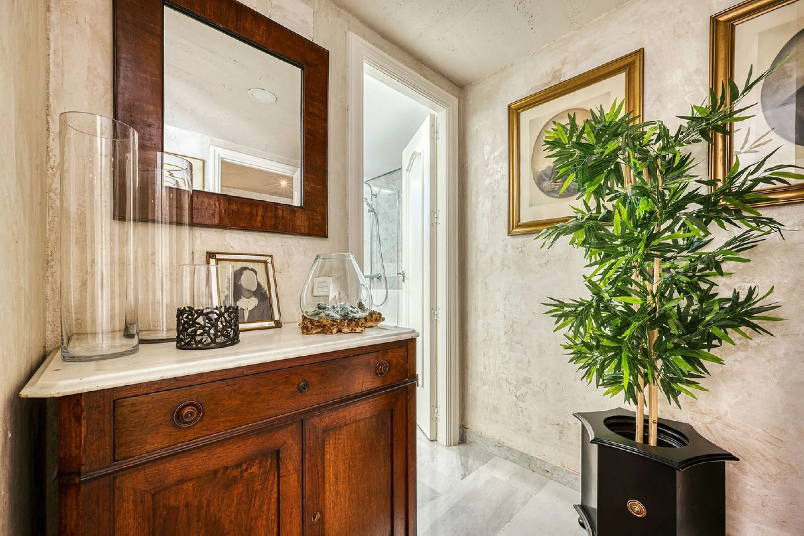 Luxury Penthouse Duplex – Tropical Serenity and Timeless Elegance