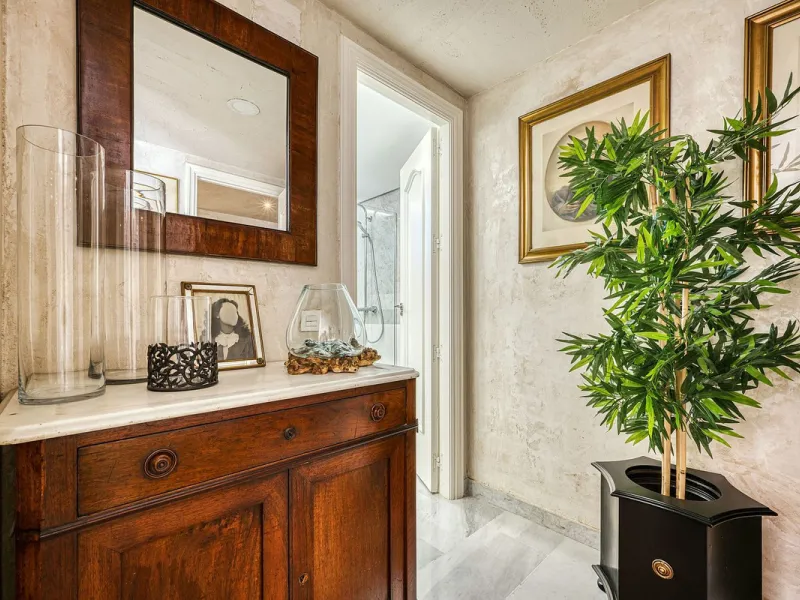 Luxury Penthouse Duplex – Tropical Serenity and Timeless Elegance