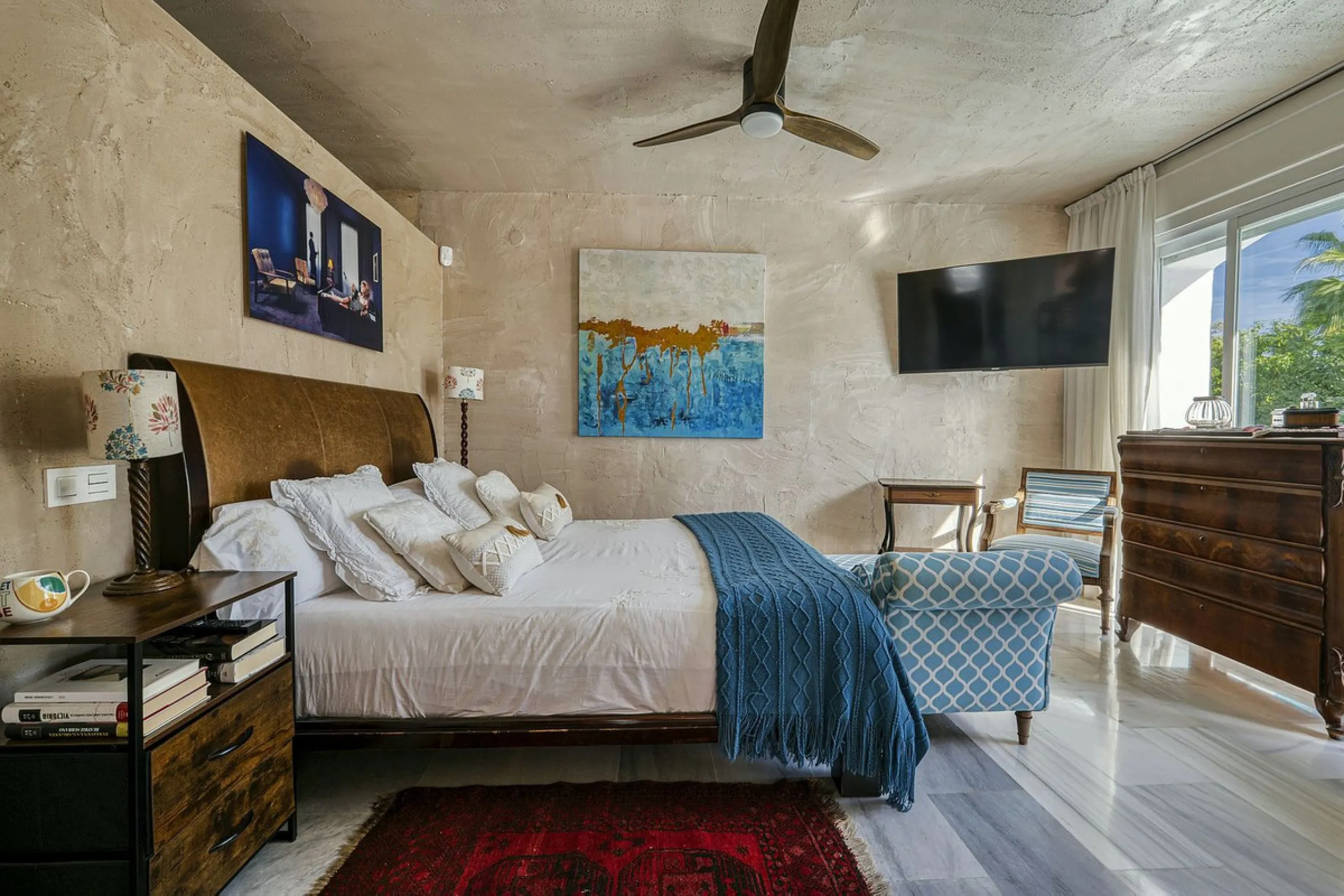 Luxury Penthouse Duplex – Tropical Serenity and Timeless Elegance