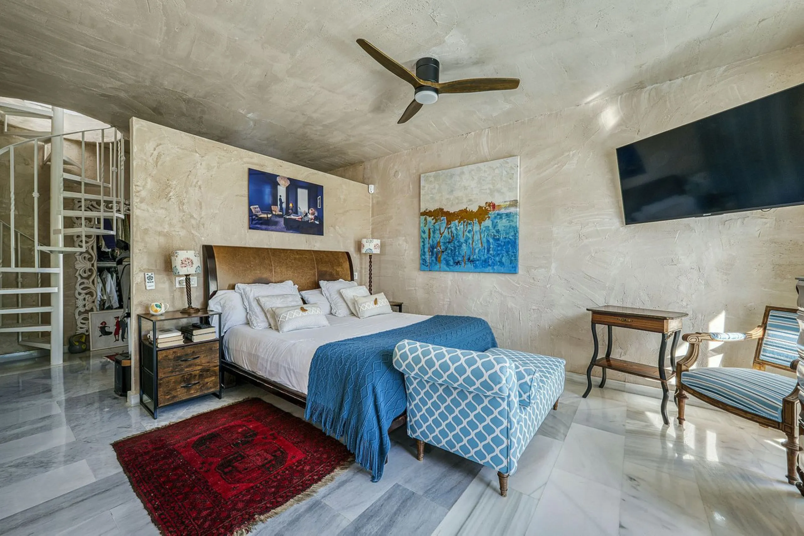 Luxury Penthouse Duplex – Tropical Serenity and Timeless Elegance
