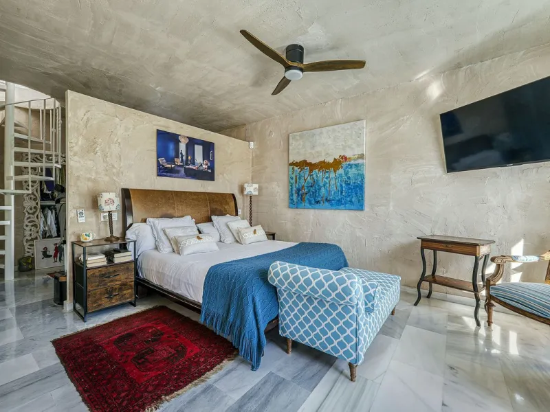 Luxury Penthouse Duplex – Tropical Serenity and Timeless Elegance
