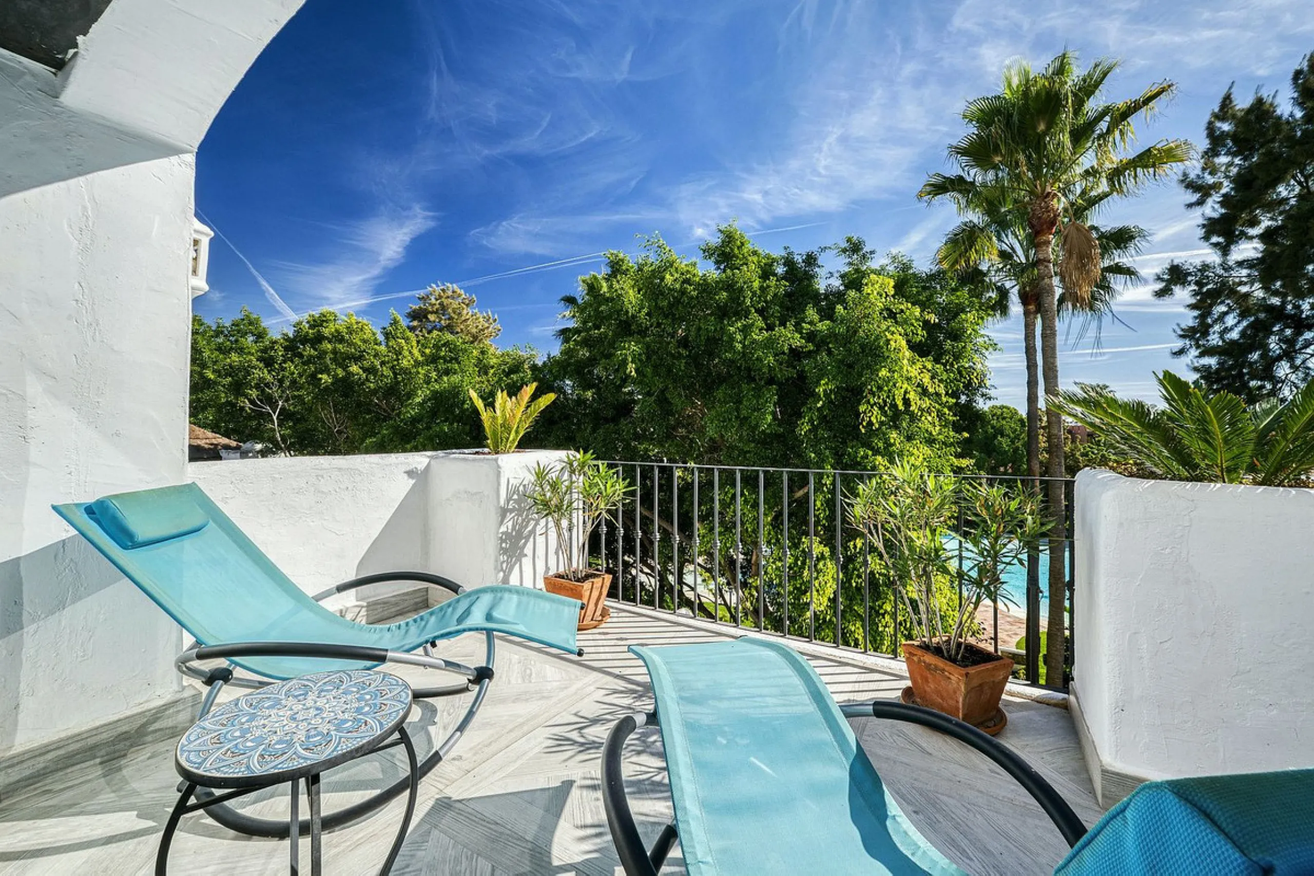 Luxury Penthouse Duplex – Tropical Serenity and Timeless Elegance
