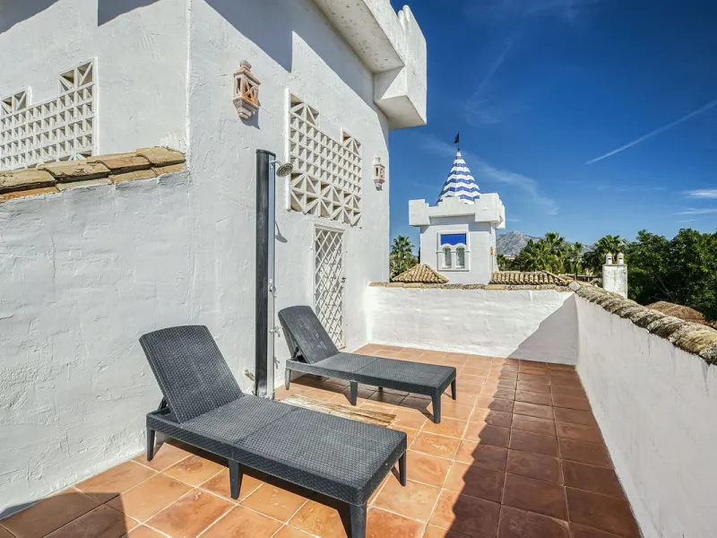 Luxury Penthouse Duplex – Tropical Serenity and Timeless Elegance