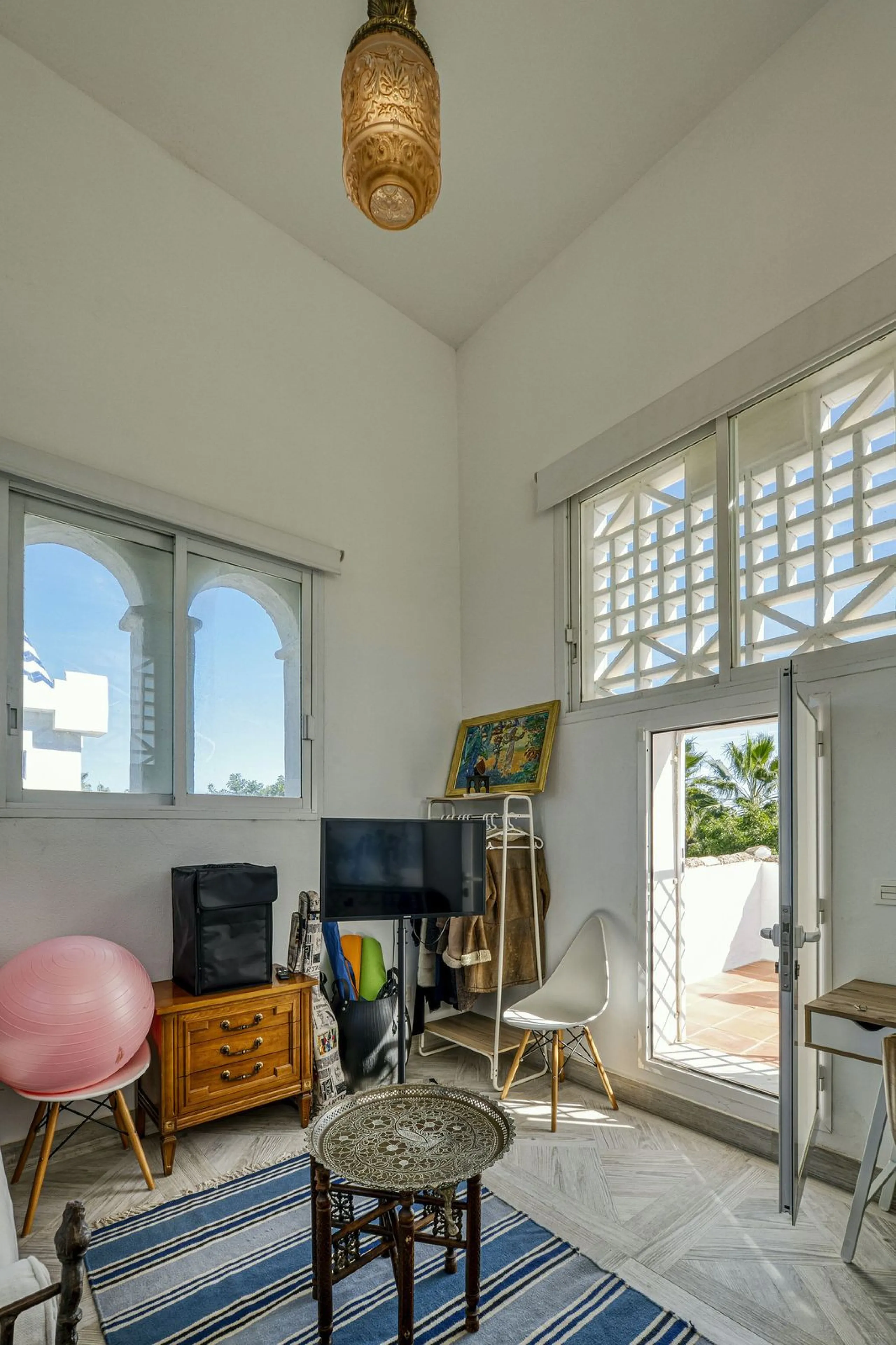 Luxury Penthouse Duplex – Tropical Serenity and Timeless Elegance