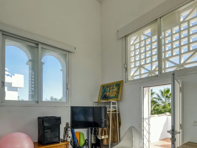 Luxury Penthouse Duplex – Tropical Serenity and Timeless Elegance