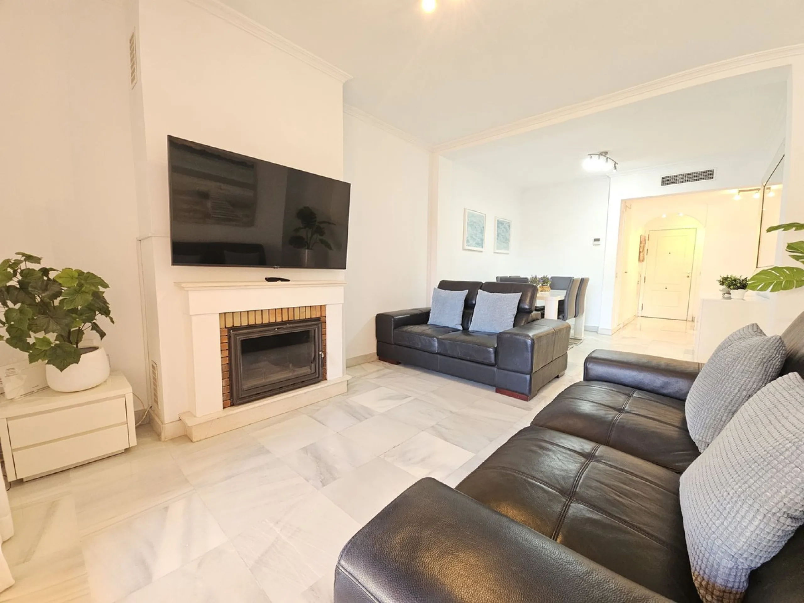 Ground-Floor 3-Bedroom apartment for sale in Hacienda del Sol
