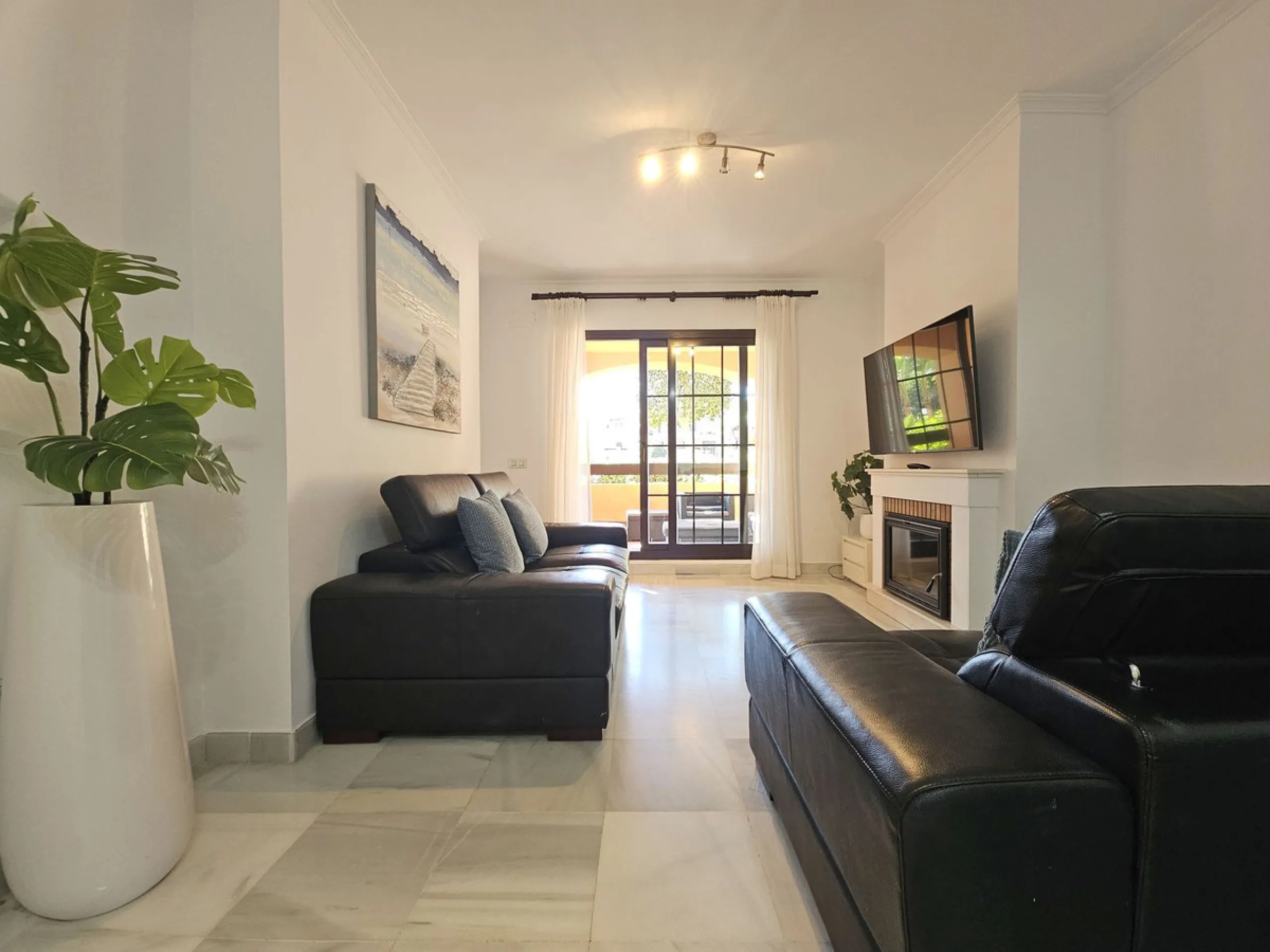 Ground-Floor 3-Bedroom apartment for sale in Hacienda del Sol