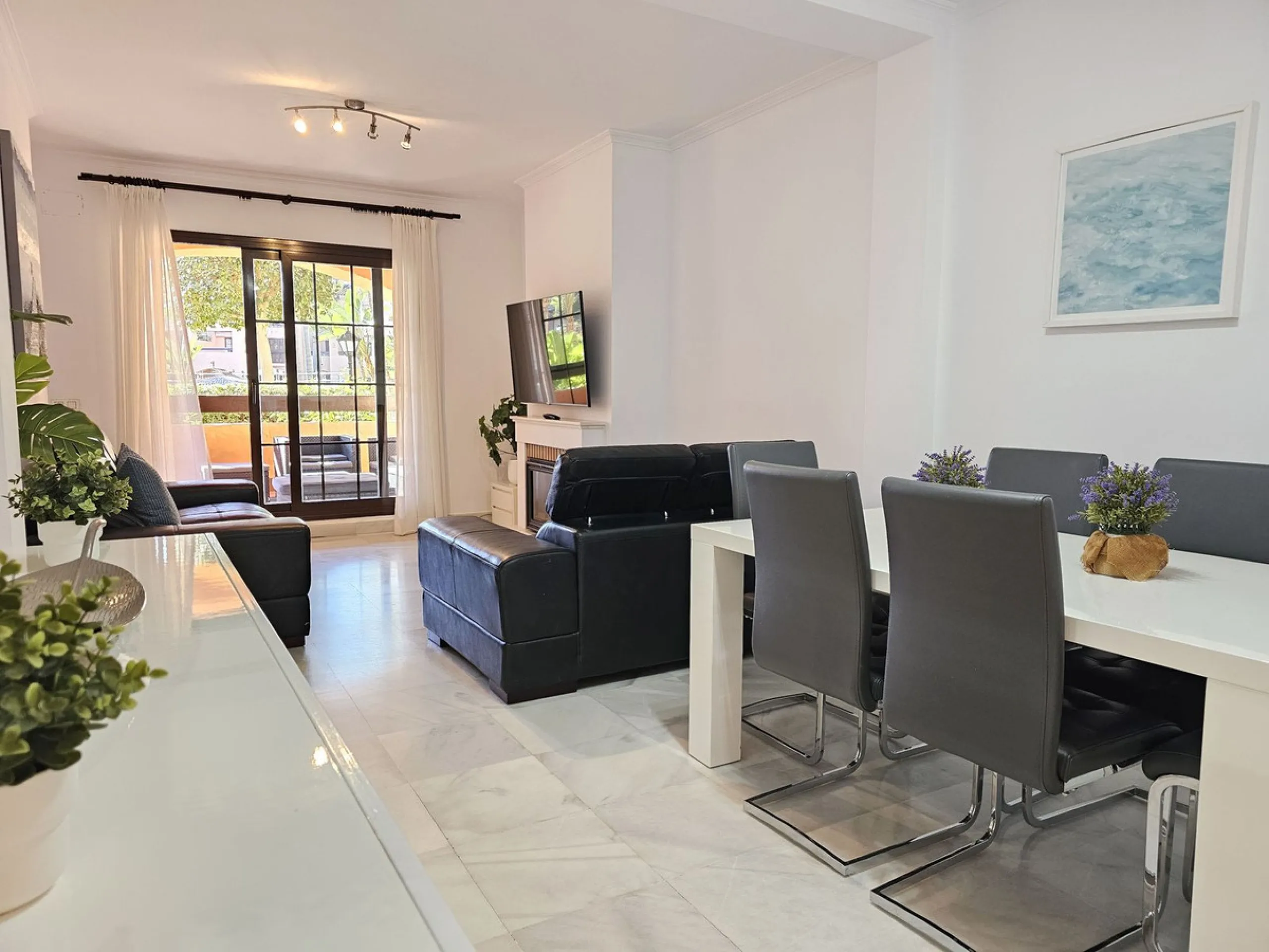 Ground-Floor 3-Bedroom apartment for sale in Hacienda del Sol