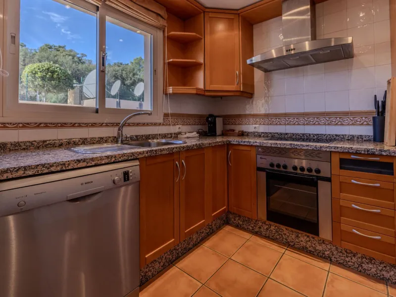 Stunning 3-Bedroom Penthouse with Breathtaking Coastal Views  in El Vicario, La Mairena