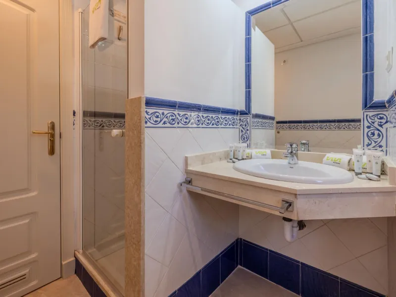 Stunning 3-Bedroom Penthouse with Breathtaking Coastal Views  in El Vicario, La Mairena