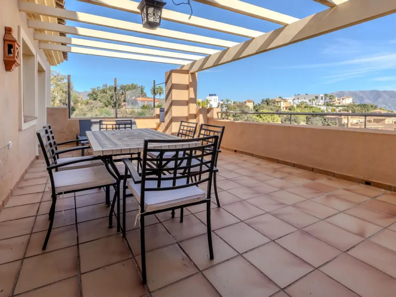 Stunning 3-Bedroom Penthouse with Breathtaking Coastal Views  in El Vicario, La Mairena