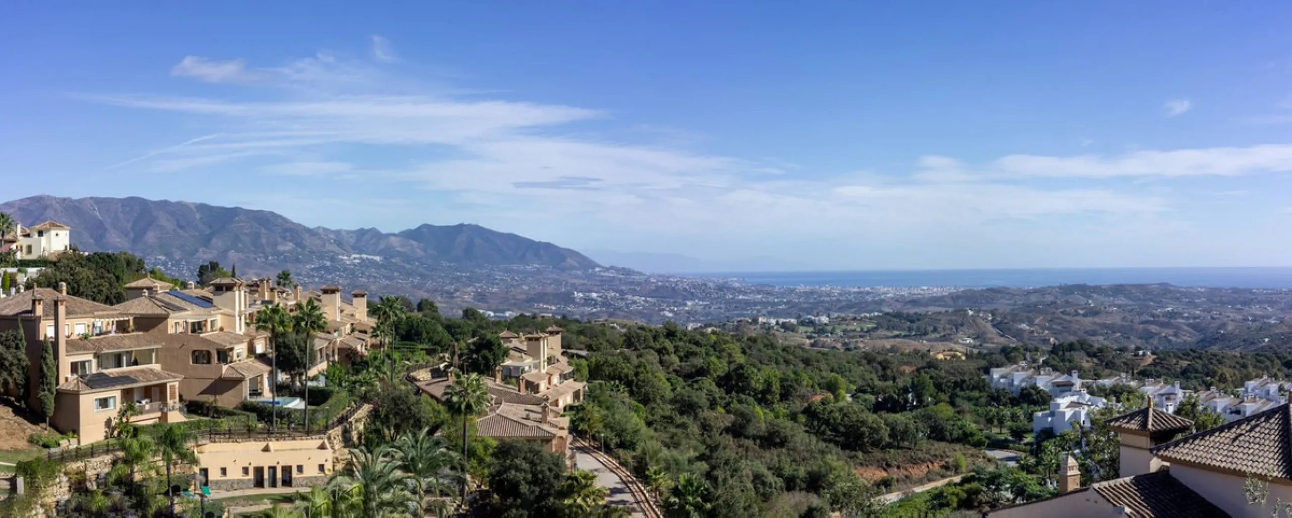 Stunning 3-Bedroom Penthouse with Breathtaking Coastal Views  in El Vicario, La Mairena