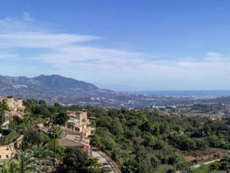 Stunning 3-Bedroom Penthouse with Breathtaking Coastal Views  in El Vicario, La Mairena