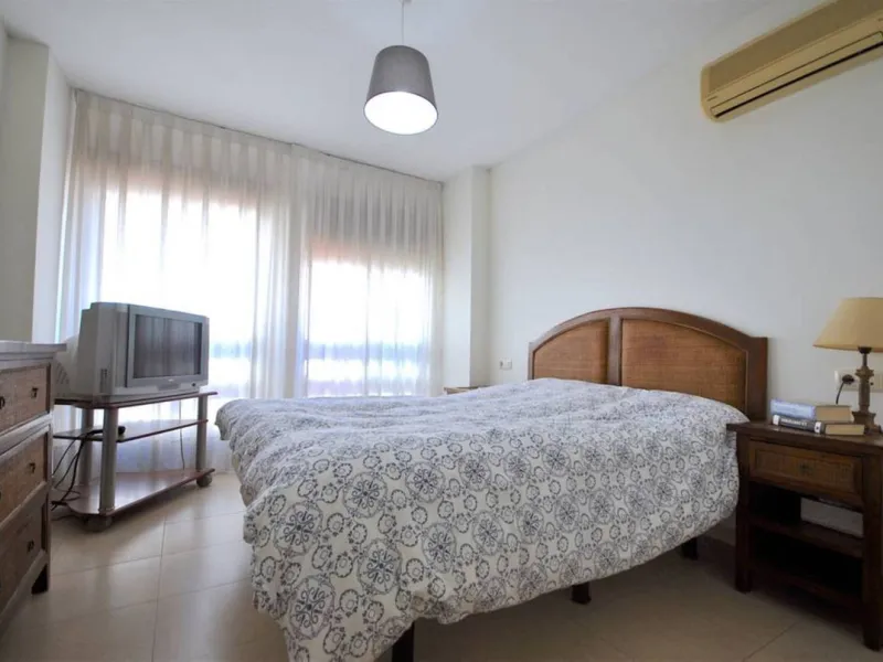 New on the market in the prestigious La Maestranza residential area in Aloha, a few minutes' walk from Puerto Banús and surrounded by all kinds of amenities.