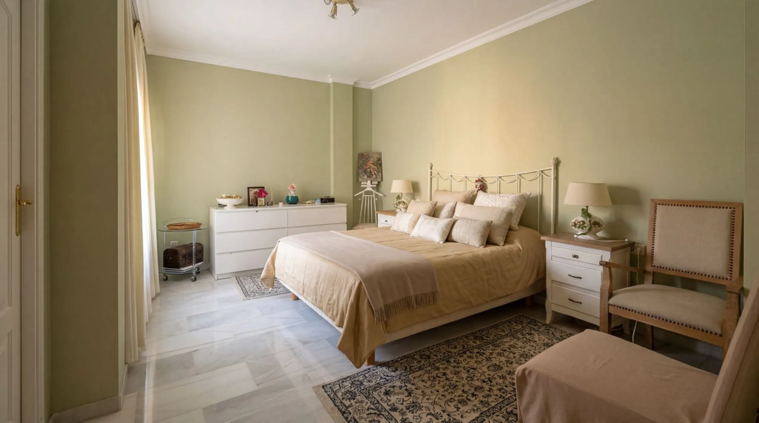 Investment Opportunity: Villa with Unlimited Potential in Elviria
