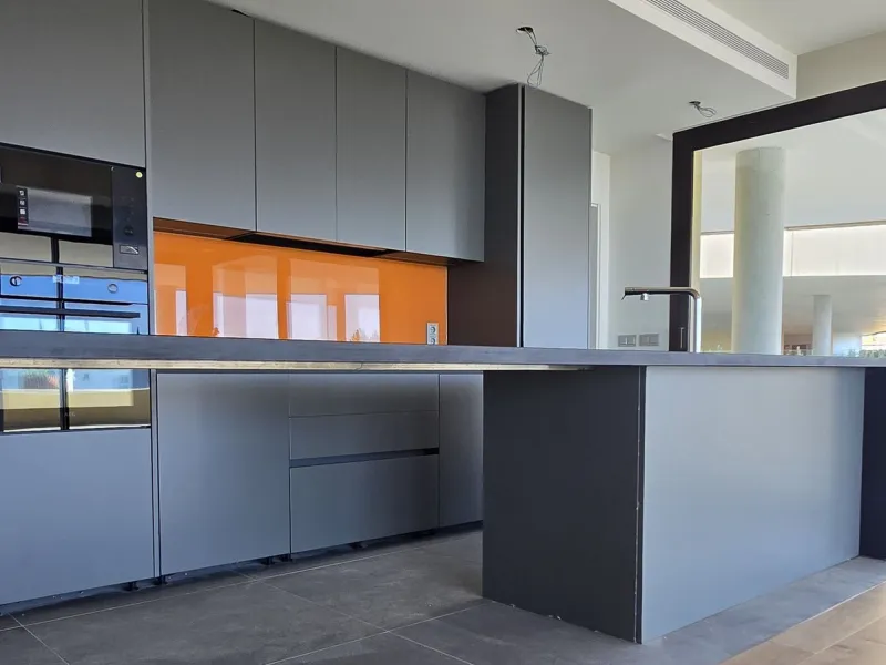 Exclusive Luxury middle floor Apartment with generous covered corner terrace.
