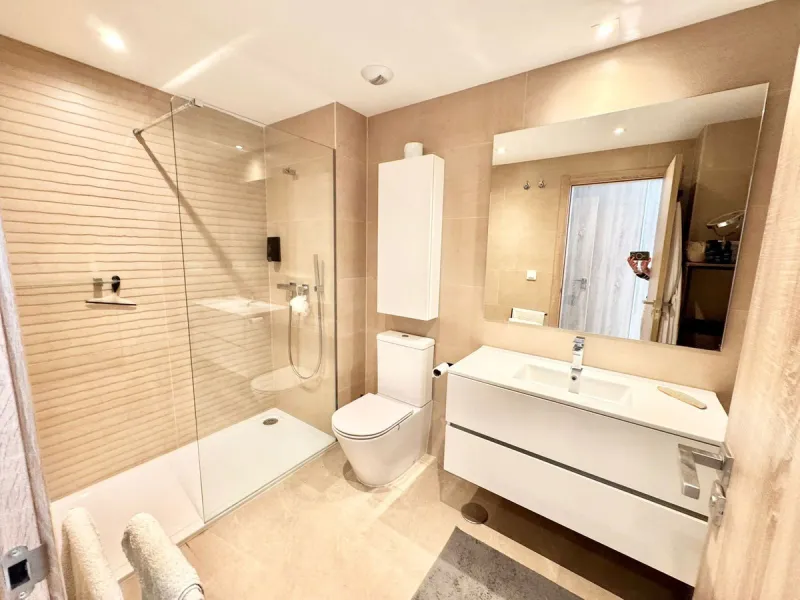 Stunning 3-Bedroom, 2-Bathroom Flat on La Cala Golf