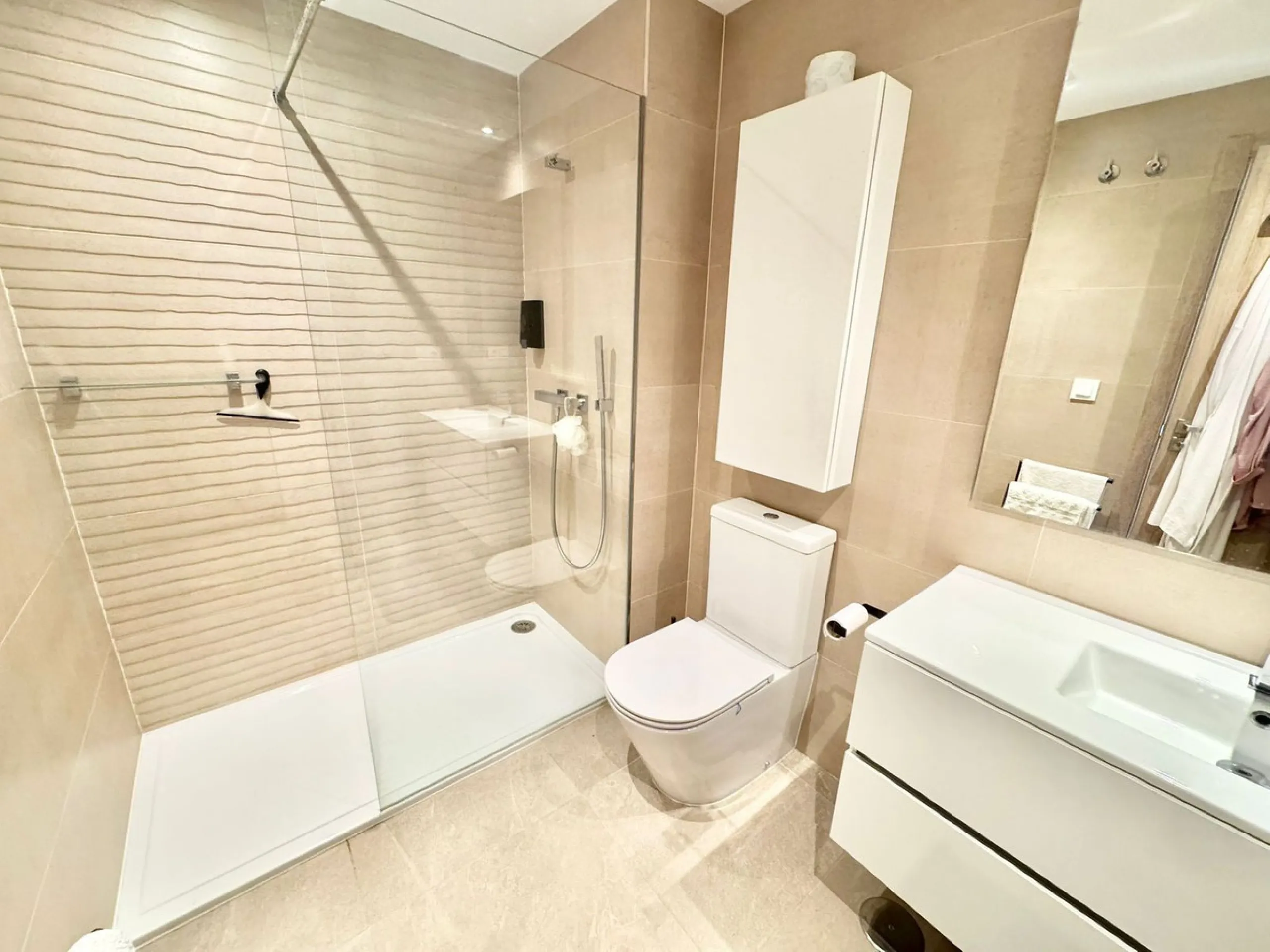 Stunning 3-Bedroom, 2-Bathroom Flat on La Cala Golf