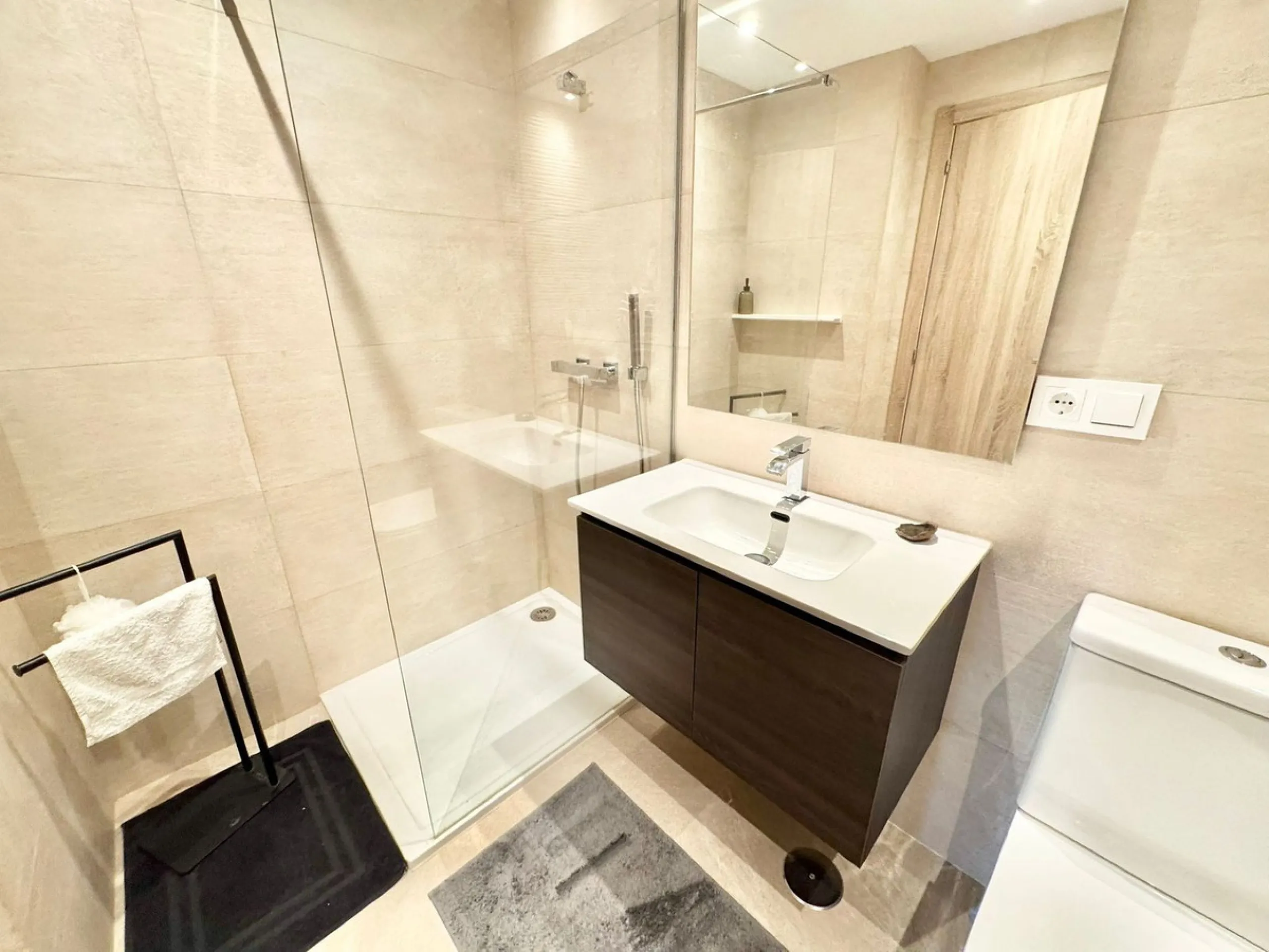 Stunning 3-Bedroom, 2-Bathroom Flat on La Cala Golf