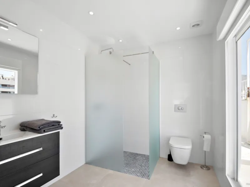 Welcome to this bright and stylish apartment where modern design meets an unbeatable location with stunning views of the Mediterranean. A home that offers open spaces, contemporary comfort, and a spacious terrace perfect for relaxation and entertaining.