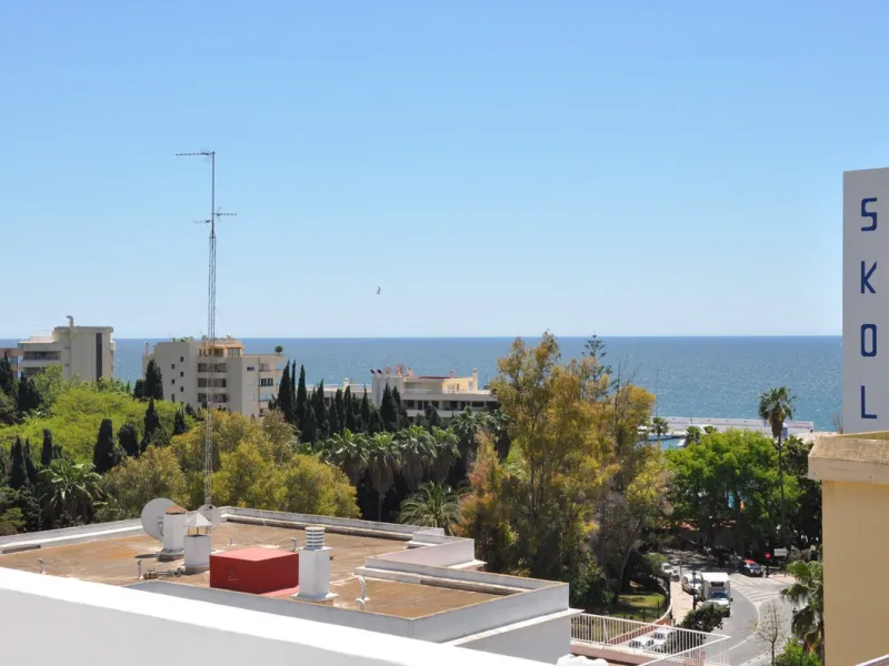 Welcome to this bright and stylish apartment where modern design meets an unbeatable location with stunning views of the Mediterranean. A home that offers open spaces, contemporary comfort, and a spacious terrace perfect for relaxation and entertaining.
