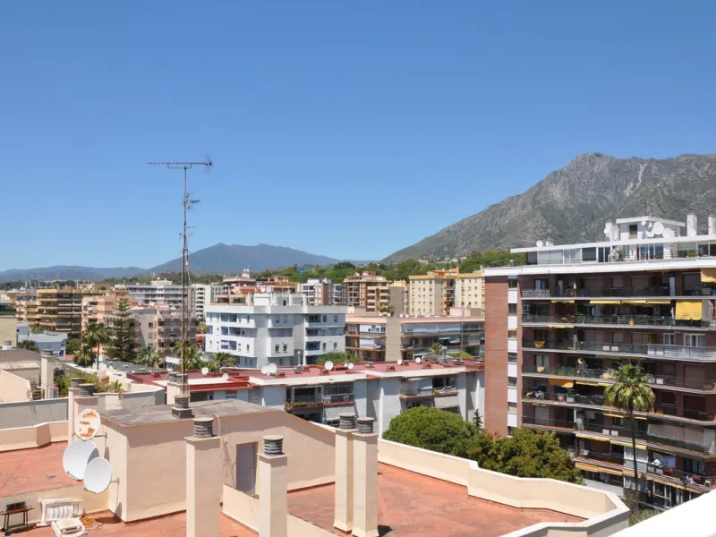 Welcome to this bright and stylish apartment where modern design meets an unbeatable location with stunning views of the Mediterranean. A home that offers open spaces, contemporary comfort, and a spacious terrace perfect for relaxation and entertaining.