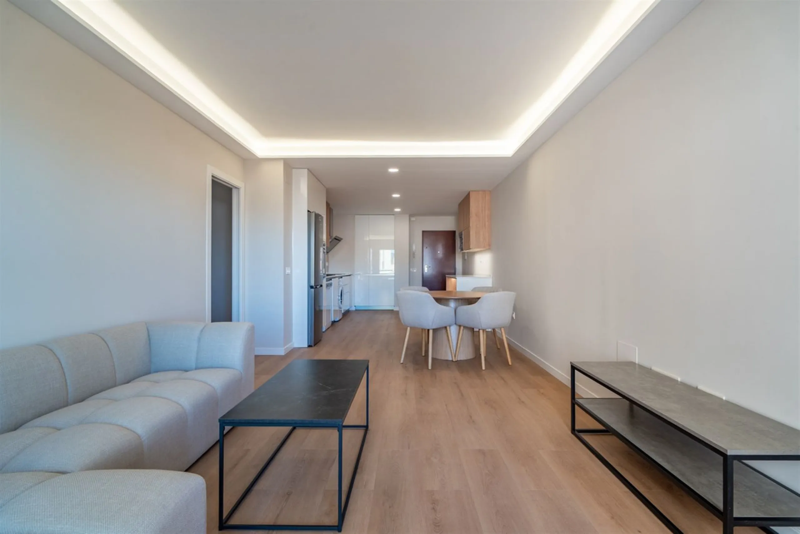 Apartment - Middle Floor Apartment в продаже в Málaga, Málaga. В доме 3 спален и 2 ванных комнат. Площадь дома 140 м²