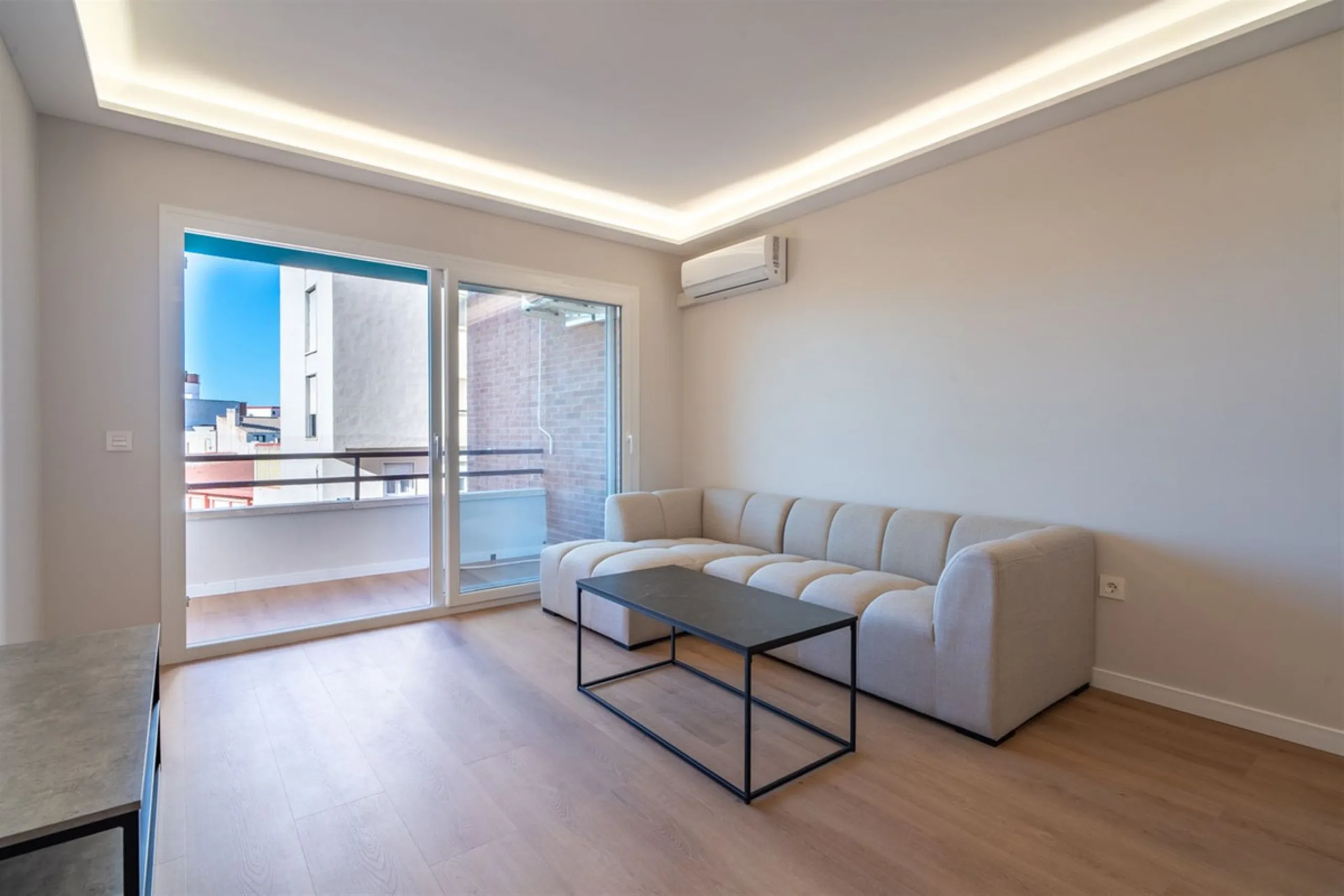 Apartment - Middle Floor Apartment в продаже в Málaga, Málaga. В доме 3 спален и 2 ванных комнат. Площадь дома 140 м²