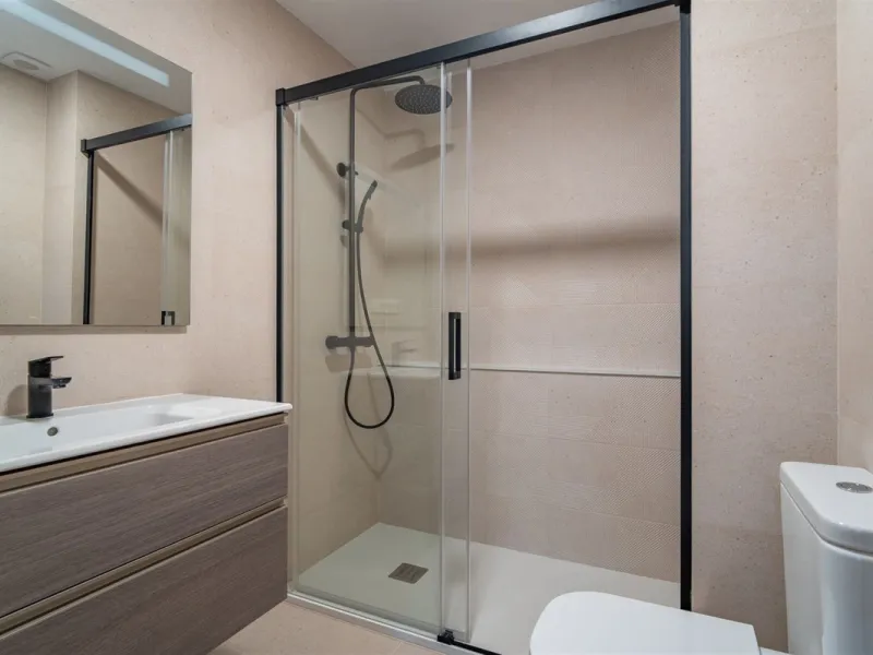 Apartment - Middle Floor Apartment в продаже в Málaga, Málaga. В доме 3 спален и 2 ванных комнат. Площадь дома 140 м²