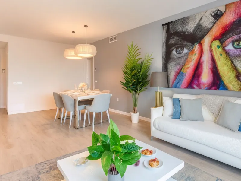 High Floor apartment with Sea Views & Rental License – Nueva Andalucía, Marbella